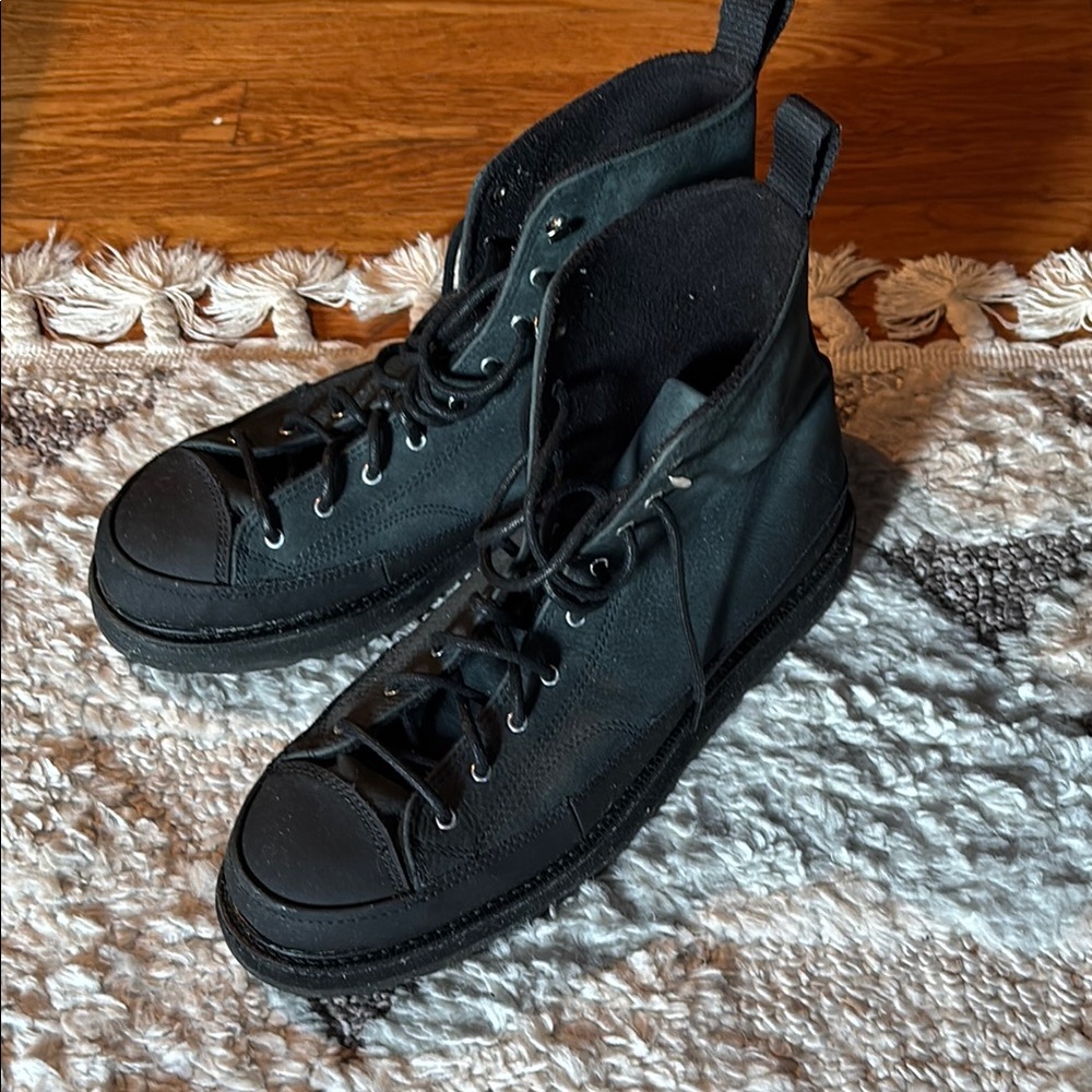 Converse Black Sneakers Durable High-Top Design